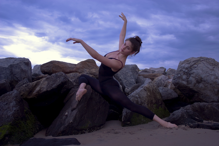 Dancer, Kaarin Shipitko at Brighton Beach, NY. Photo by Maria Rybakova.